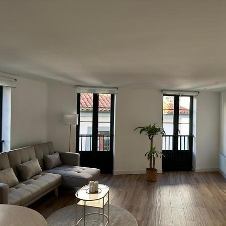 Apartamentos Urbanin II Plaza De San Pedro Кудильеро Экстерьер фото